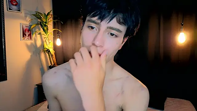 Snapshot of Christopher_77 chatting on November 6, 2025, 3:51 am Christopher 77 online show from November 6, 2025, 3:51 am