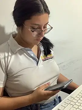 Snapshot of Velma_star chatting on September 12, 2025, 10:59 am Velma star online show from September 12, 2025, 10:59 am