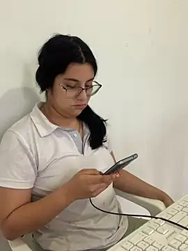 Snapshot of Velma_star chatting on October 9, 2025, 11:41 am Velma star online show from October 9, 2025, 11:41 am