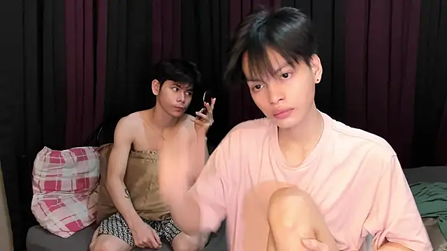 Snapshot of hotfreshdior chatting on April 6, 2026, 6:53 pm hotfreshdior online show from April 6, 2026, 6:53 pm