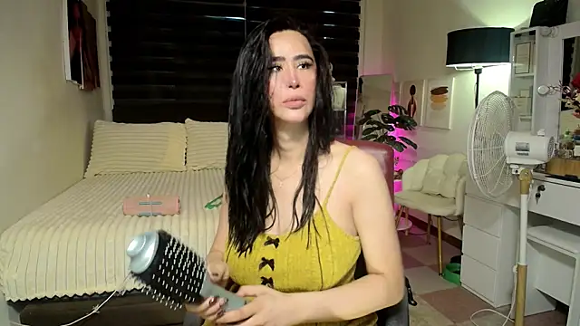 XhotcockcumXts online show from April 25, 2026, 3:42 am