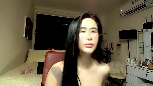 XhotcockcumXts online show from May 2, 2026, 5:12 am
