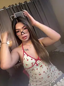 Nyxie luxx online show from June 29, 2026, 3:23 pm