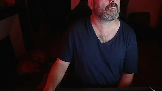 Snapshot of Hairyfred73 chatting on September 27, 2025, 5:12 am Hairyfred73 online show from September 27, 2025, 5:12 am