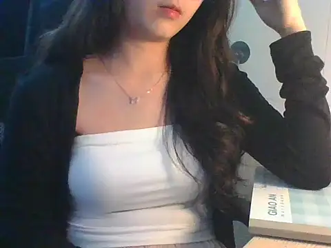 Snapshot of Linzly chatting on October 25, 2025, 5:08 pm Linzly online show from October 25, 2025, 5:08 pm