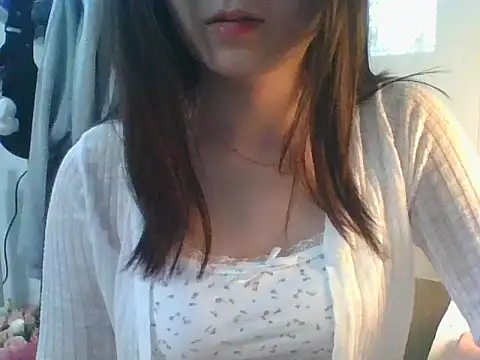 Snapshot of Linzly chatting on November 23, 2025, 2:44 am Linzly online show from November 23, 2025, 2:44 am