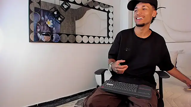 Thiagoferreti online show from October 3, 2025, 3:36 am