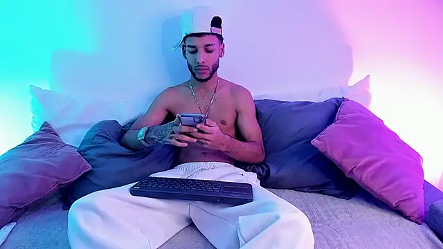 Snapshot of Thiagoferreti chatting on June 26, 2026, 4:28 am Thiagoferreti online show from June 26, 2026, 4:28 am