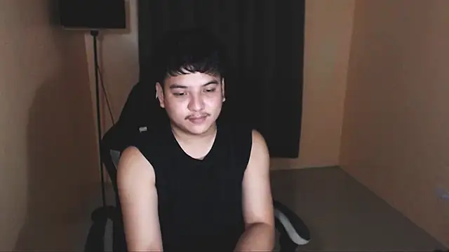 Snapshot of Prince_Killian chatting on October 18, 2025, 8:31 pm Prince Killian online show from October 18, 2025, 8:31 pm