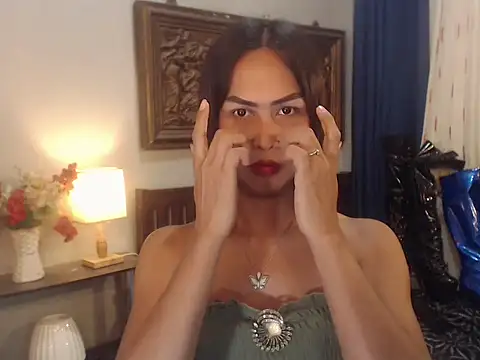 Nathalieheartt online show from July 9, 2026, 1:26 pm