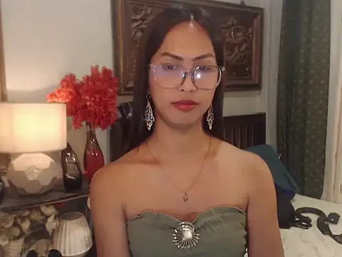 Nathalieheartt online show from July 28, 2026, 4:50 pm