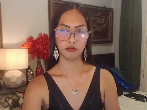 Nathalieheartt online show from July 31, 2026, 12:37 pm