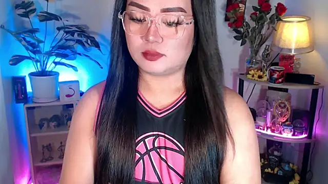 Snapshot of YourSweet-mich chatting on September 28, 2025, 5:35 am YourSweet-mich online show from September 28, 2025, 5:35 am