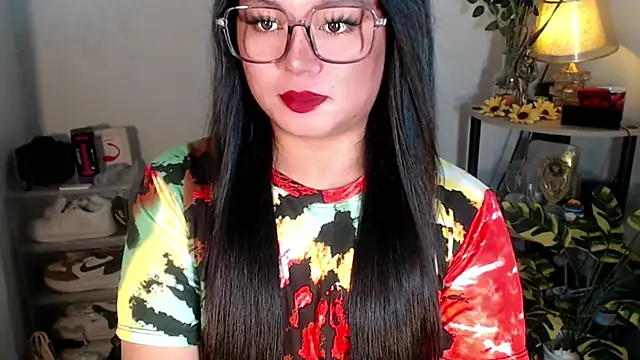 Snapshot of YourSweet-mich chatting on November 28, 2025, 2:42 pm YourSweet-mich online show from November 28, 2025, 2:42 pm