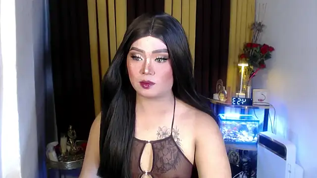 Snapshot of YourSweet-mich chatting on July 6, 2026, 8:55 am YourSweet-mich online show from July 6, 2026, 8:55 am