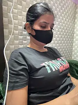 Hot Jaanvi  online show from April 30, 2026, 4:24 pm