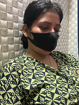 Hot Jaanvi  online show from July 8, 2026, 4:22 pm