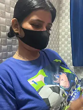 Hot Jaanvi  online show from July 9, 2026, 4:33 pm