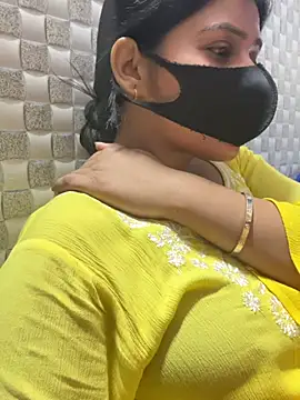 Hot Jaanvi  online show from July 13, 2026, 5:38 pm