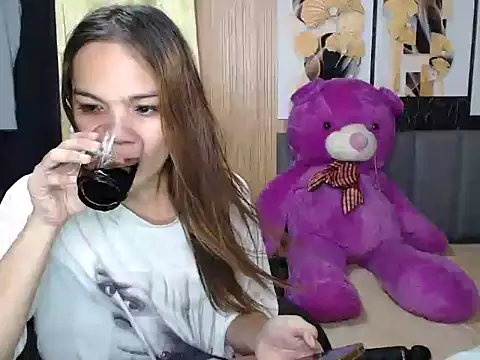 Raffa ella69 online show from November 18, 2025, 5:45 am