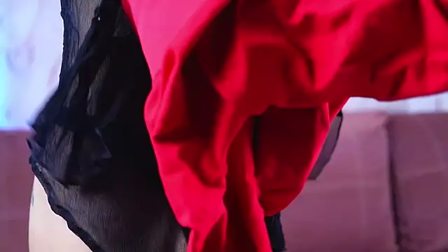 sukie spooky online show from October 13, 2025, 4:34 am