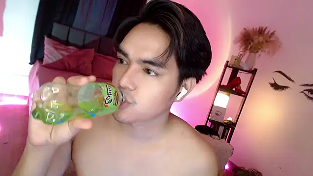 Snapshot of JakeXolsen chatting on September 10, 2025, 6:19 pm JakeXolsen online show from September 10, 2025, 6:19 pm