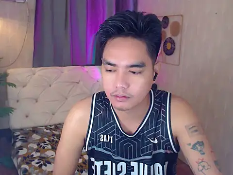 JakeXolsen online show from December 17, 2025, 1:33 am