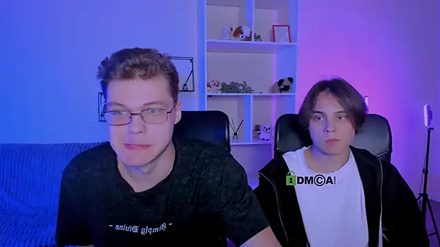 Snapshot of lucas_long_ chatting on October 10, 2025, 7:35 pm lucas long online show from October 10, 2025, 7:35 pm