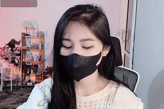 Snapshot of ___Daisy___ chatting on November 27, 2025, 6:04 am Daisy online show from November 27, 2025, 6:04 am