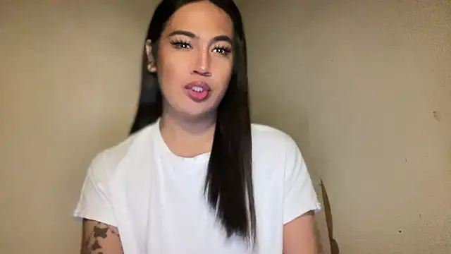 Snapshot of fallon_empress143 chatting on September 15, 2025, 4:12 am fallon empress143 online show from September 15, 2025, 4:12 am