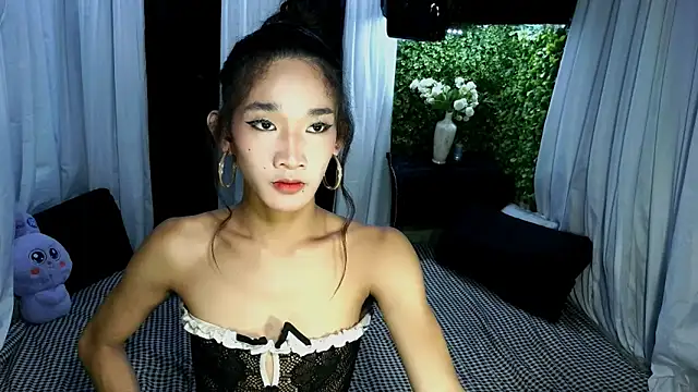 Snapshot of lhexiecollins chatting on December 18, 2025, 4:02 pm lhexiecollins online show from December 18, 2025, 4:02 pm