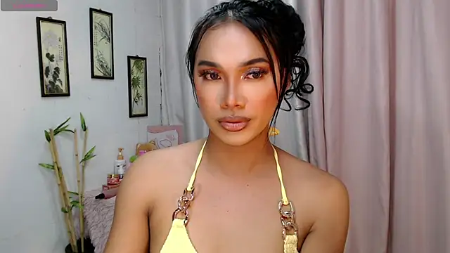 Snapshot of Herbielustts chatting on December 20, 2025, 6:37 pm Herbielustts online show from December 20, 2025, 6:37 pm