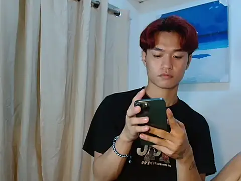 Snapshot of ur_little_secret chatting on October 15, 2025, 4:29 pm ur little secret online show from October 15, 2025, 4:29 pm