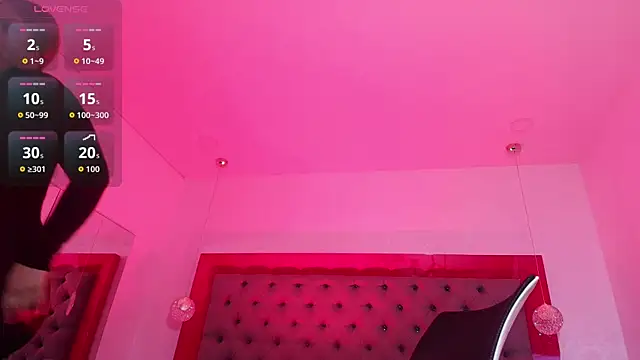 MirandaSould online show from June 20, 2026, 1:58 pm