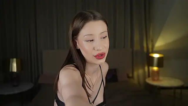 Snapshot of Selena_Glow chatting on March 13, 2026, 7:09 pm Selena Glow online show from March 13, 2026, 7:09 pm