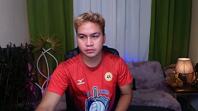 Snapshot of Asian_jayeel chatting on June 10, 2026, 1:28 am Asian jayeel online show from June 10, 2026, 1:28 am