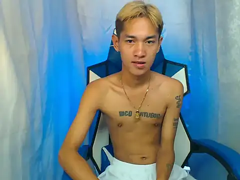 riks tyler online show from November 11, 2025, 5:18 am