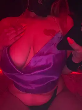 Miss June666 online show from April 28, 2026, 2:33 pm