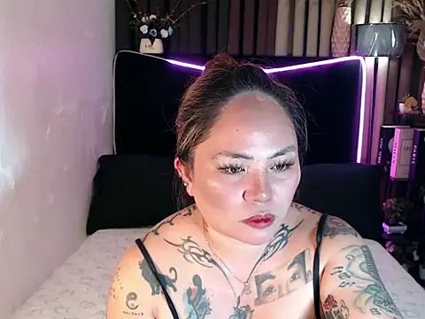 EstellaStarXxx online show from June 6, 2026, 4:44 pm