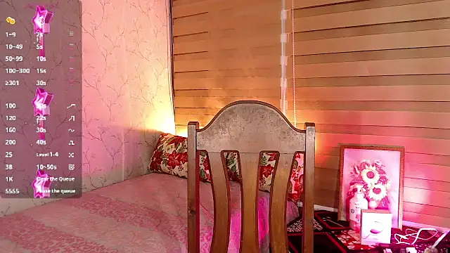 Snapshot of TssluttyNikka chatting on October 18, 2025, 8:20 pm TssluttyNikka online show from October 18, 2025, 8:20 pm