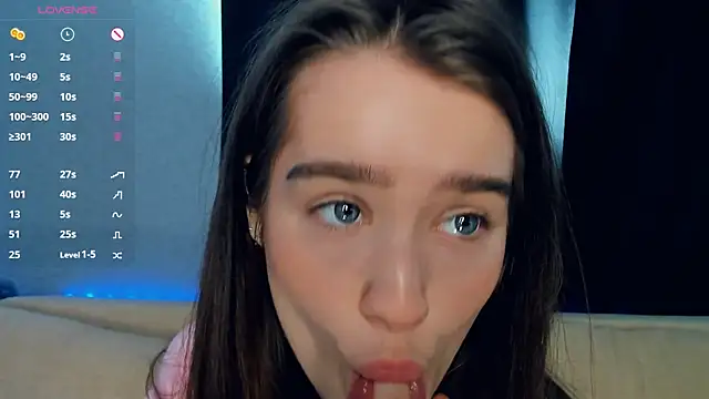 Snapshot of lovelyalivia chatting on February 5, 2026, 9:36 am lovelyalivia online show from February 5, 2026, 9:36 am