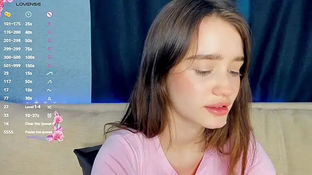 Snapshot of lovelyalivia chatting on February 13, 2026, 10:22 am lovelyalivia online show from February 13, 2026, 10:22 am