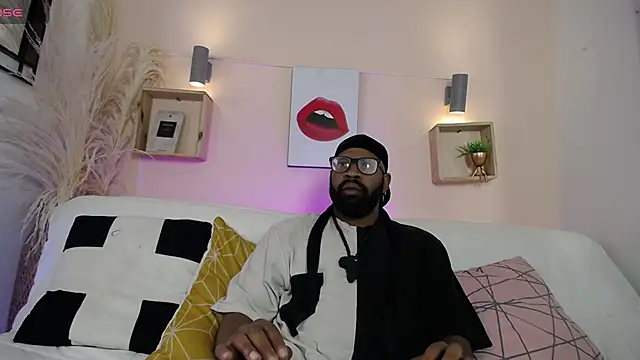 Snapshot of King_Malik chatting on September 9, 2025, 1:43 pm King Malik online show from September 9, 2025, 1:43 pm