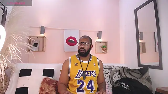 Snapshot of King_Malik chatting on September 14, 2025, 1:10 pm King Malik online show from September 14, 2025, 1:10 pm