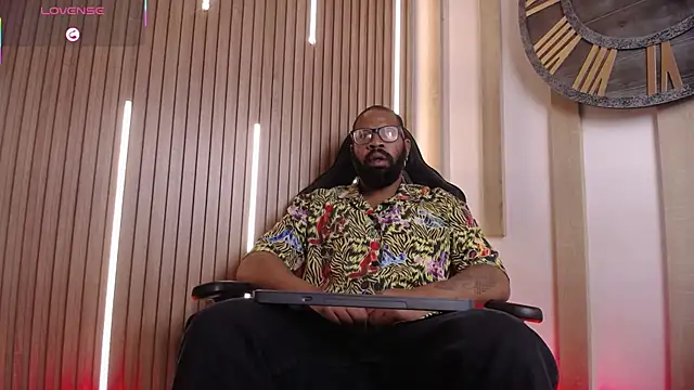 Snapshot of King_Malik chatting on September 29, 2025, 1:27 pm King Malik online show from September 29, 2025, 1:27 pm