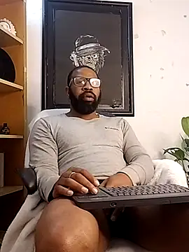 Snapshot of King_Malik chatting on January 8, 2026, 11:45 am King Malik online show from January 8, 2026, 11:45 am