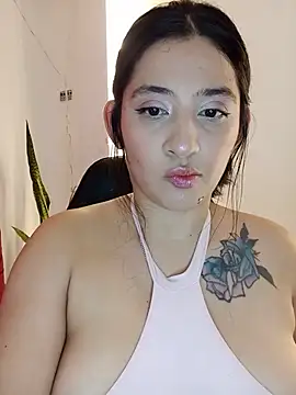 Snapshot of VALENTINA_ROUSE_ chatting on July 11, 2026, 9:27 pm VALENTINA ROUSE online show from July 11, 2026, 9:27 pm