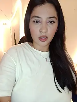 Snapshot of VALENTINA_ROUSE_ chatting on July 24, 2026, 11:14 pm VALENTINA ROUSE online show from July 24, 2026, 11:14 pm