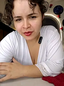 SeleneLuminari8 online show from April 29, 2026, 1:59 pm