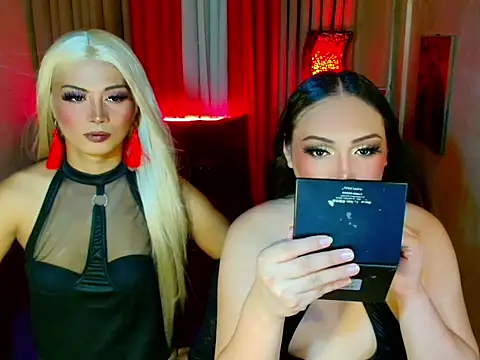 LillyLoveYou online show from June 24, 2026, 3:33 pm